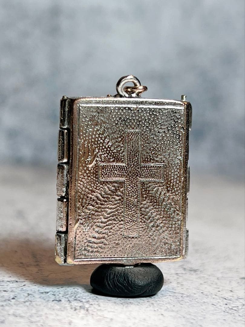 アンティーク　ホーリーバイブル　ペンダント　聖書　ヴィンテージ　イエスキリスト