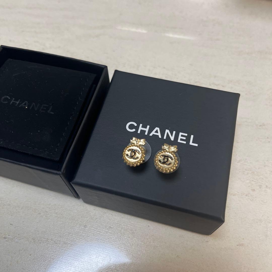 CHANEL ピアス　ココマーク　リボン