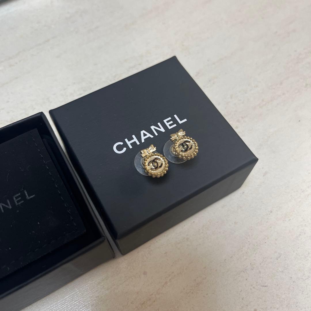 CHANEL ピアス　ココマーク　リボン