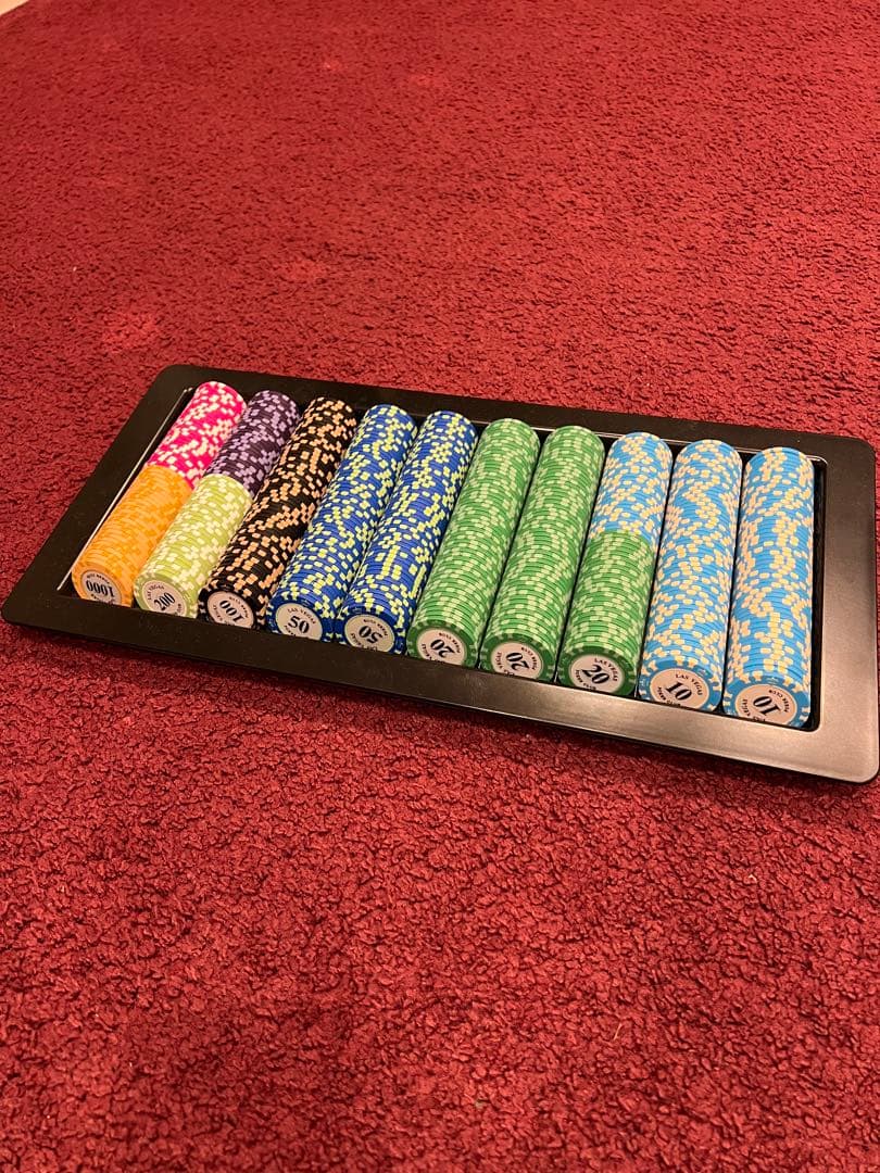 【新品】ポーカーチップ500枚セット（トレー付き）