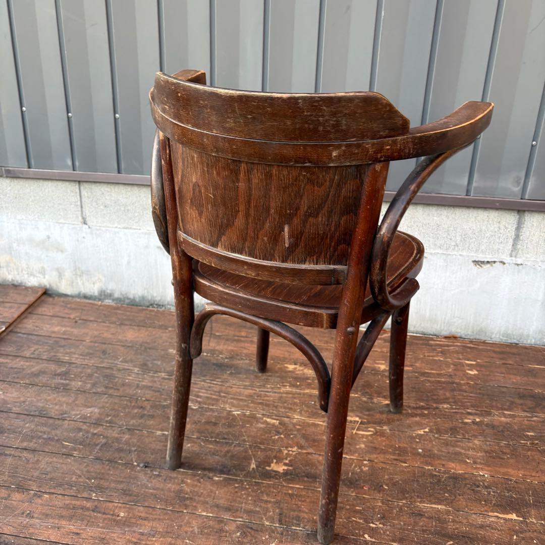 ②ルーマニア製 ヴィンテージ ベントウッドチェア アームチェア 曲木椅子 カフェ