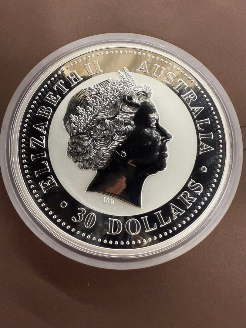 プラグ　オーストラリア クッカバラ 1kg 銀貨 2001