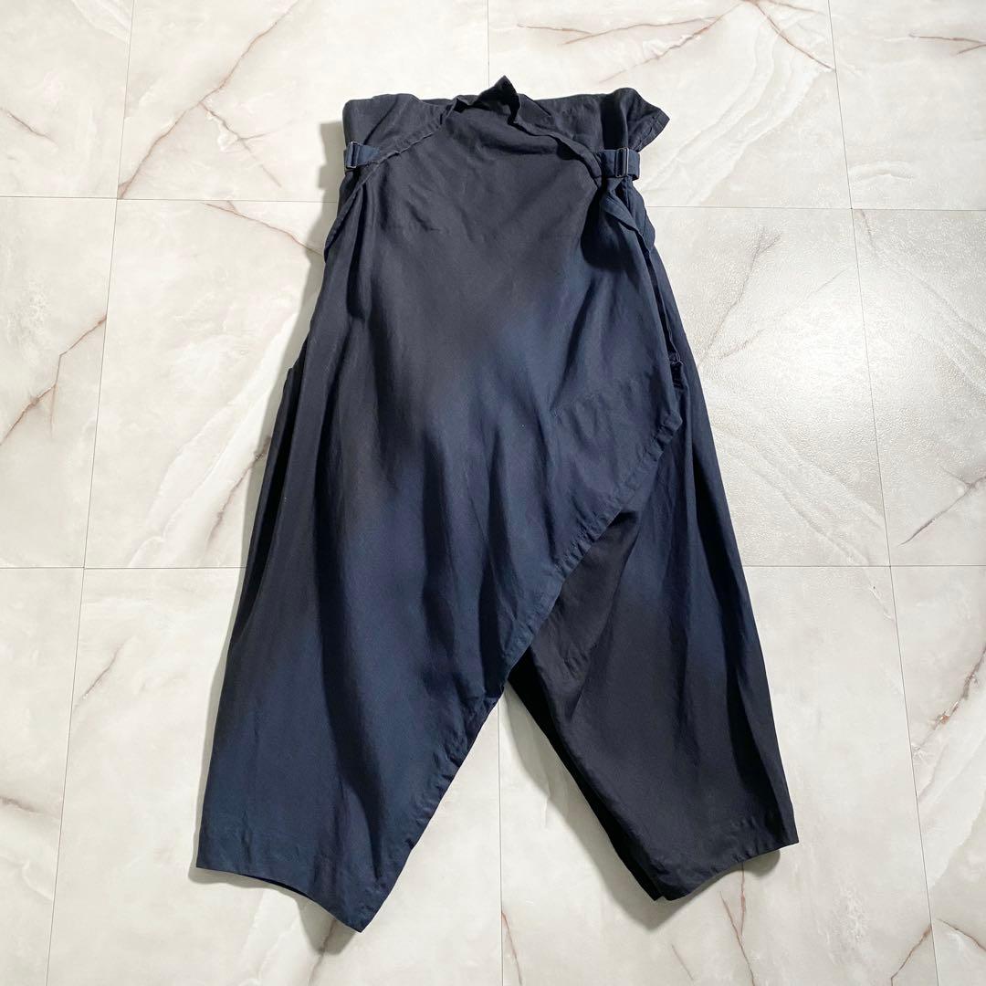 A15315 美品 イッセイミヤケ　変形リネンラップサルエルパンツ　紺3
