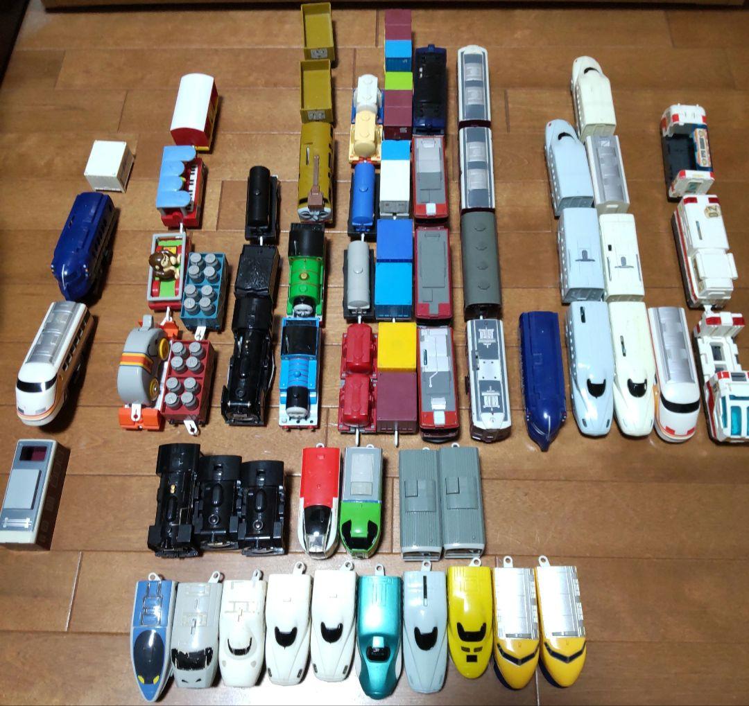 交換用ゴムx9,連結具2セットおまけ付 プラレールまとめ売り 駅,転車台等々