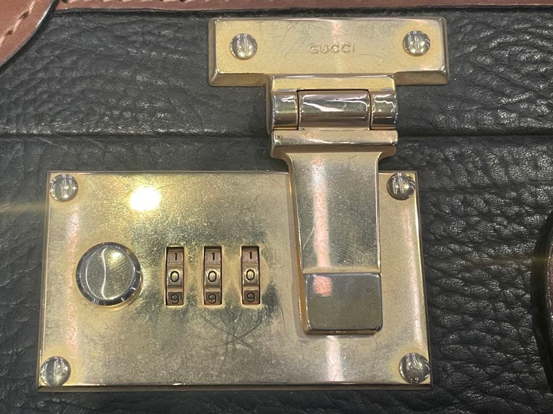 ゆ*み様 GUCCI グッチ レザー アタッシュケース ビジネスバッグ ブリーフ