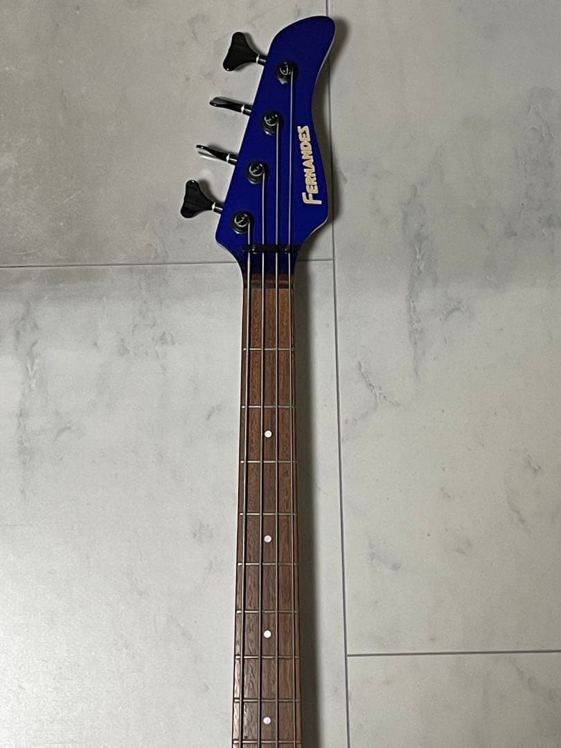フェルナンデス　FERNANDES REVOLVER エレキベース