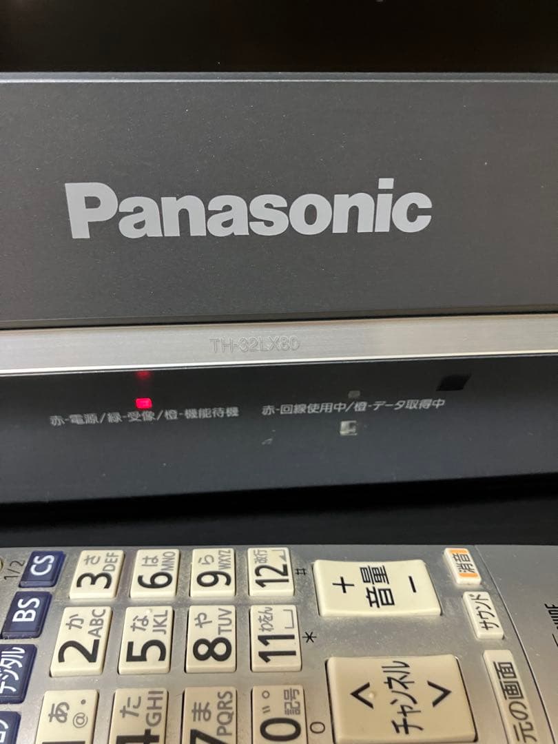 PanasonicVIERA TH-32LX80 テレビリモコン付　※ケーブル無