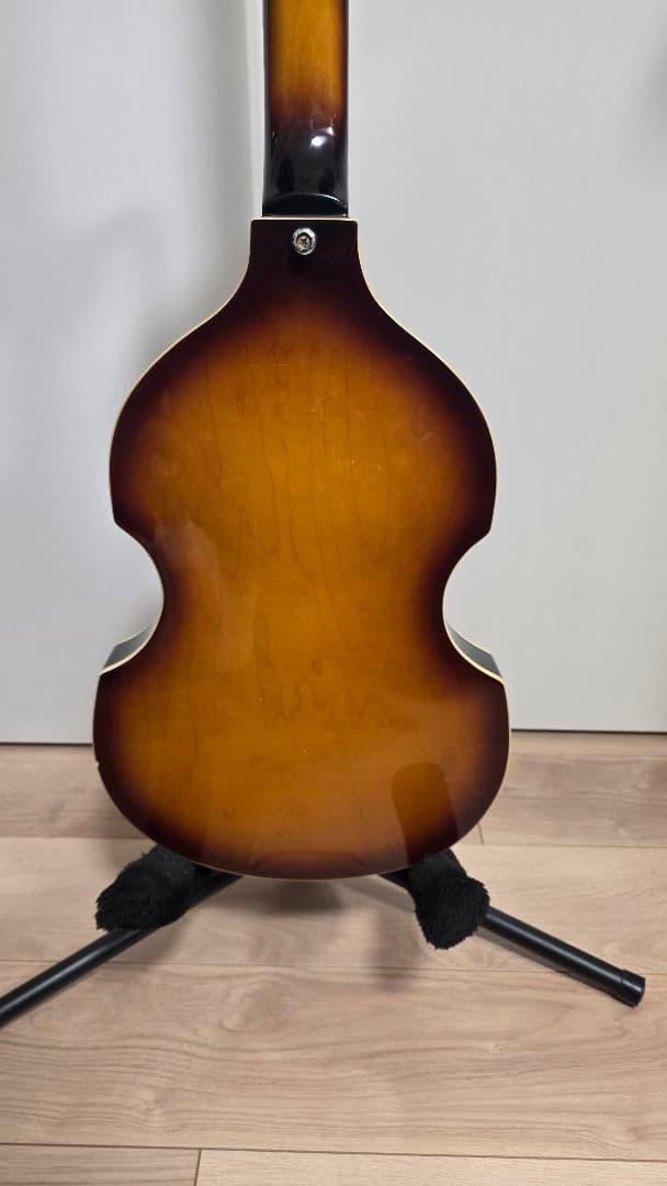 Barclay バイオリンベース