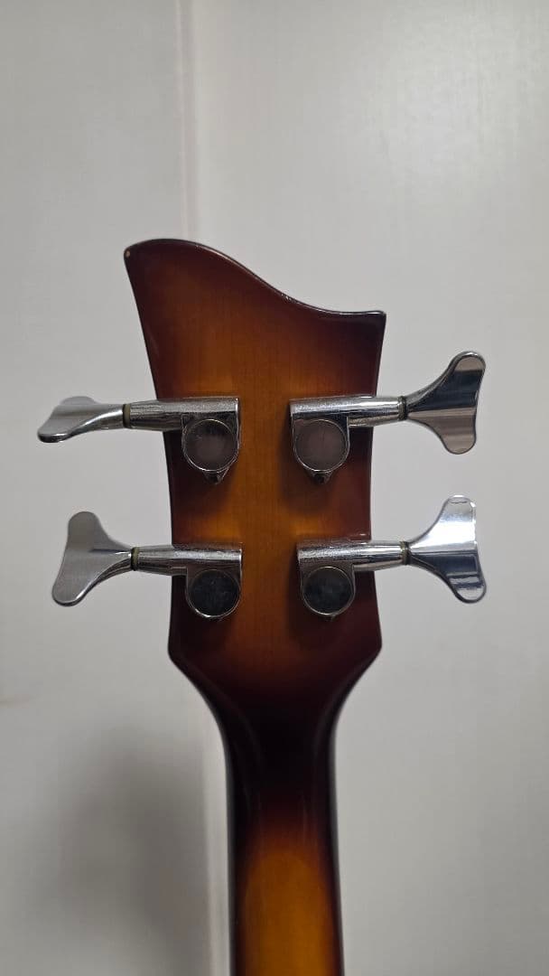 Barclay バイオリンベース