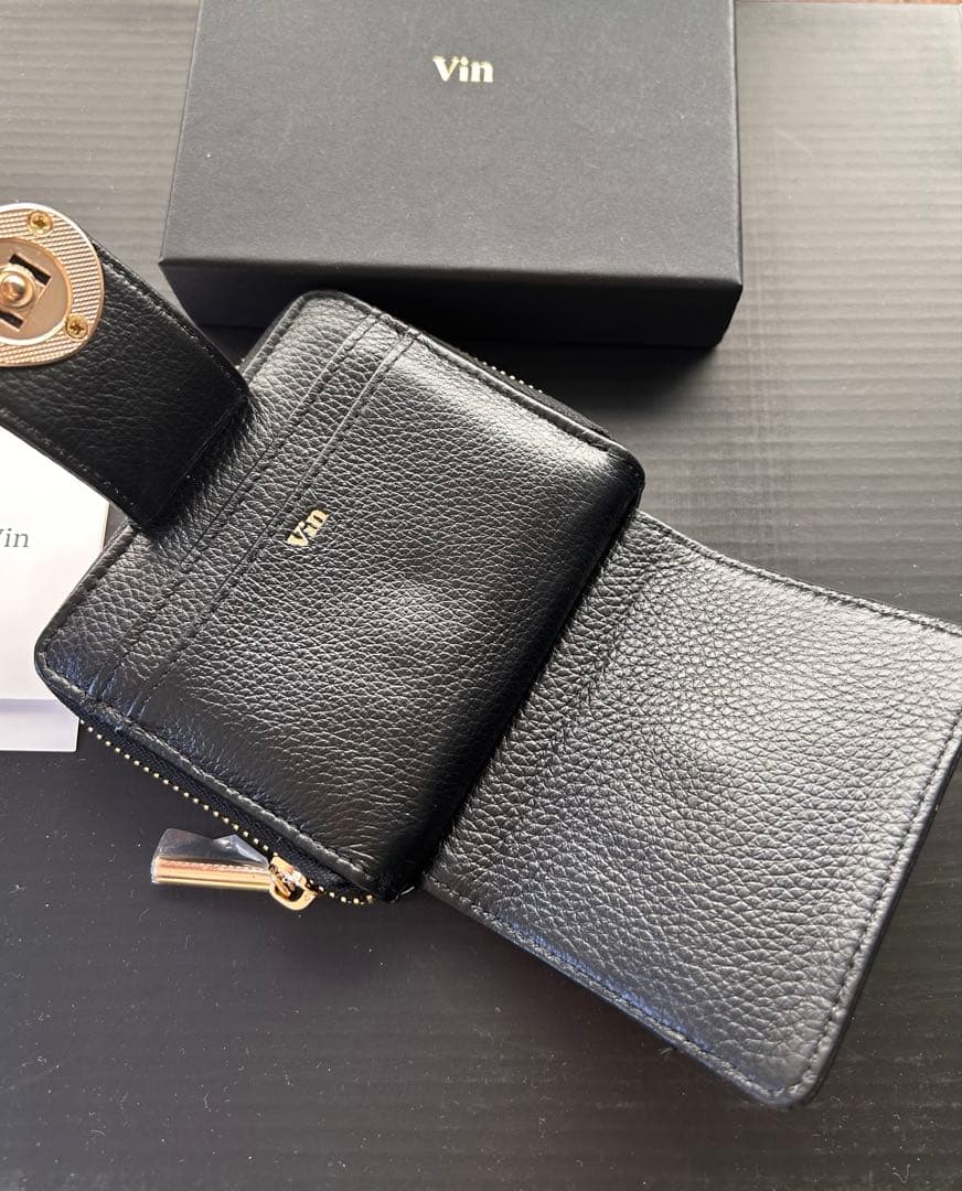 Vin 　ラウンドファスナー　レザーミニウォレット