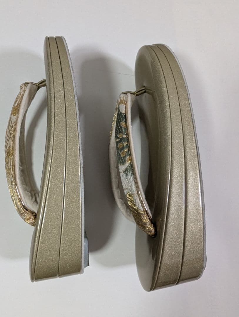 花柄刺繍の和装用バッグと下駄セット/成人式