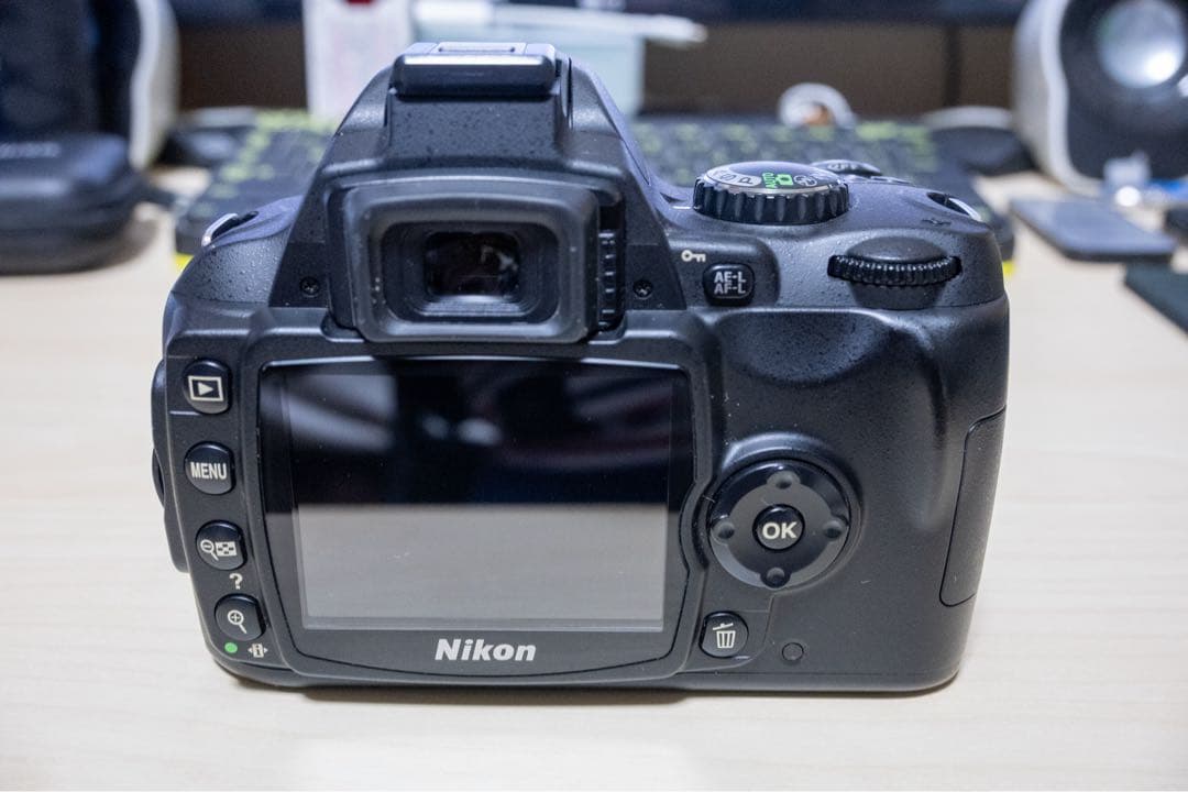 Nikon ニコン D40 AF-S DX NIKKOR 18-55mm VR