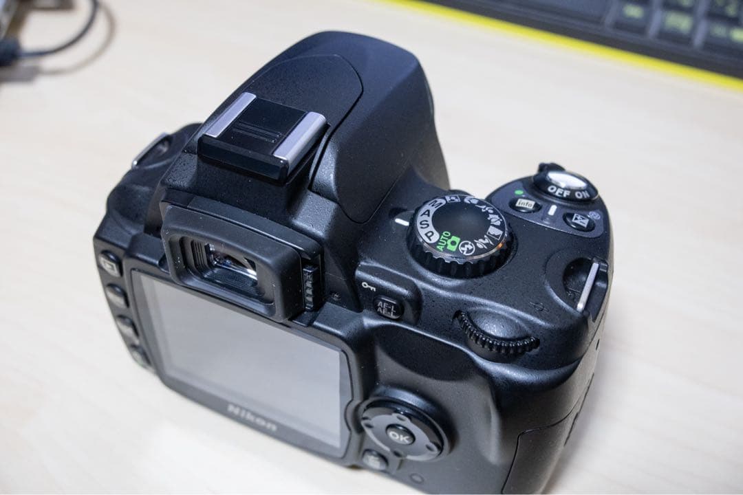 Nikon ニコン D40 AF-S DX NIKKOR 18-55mm VR