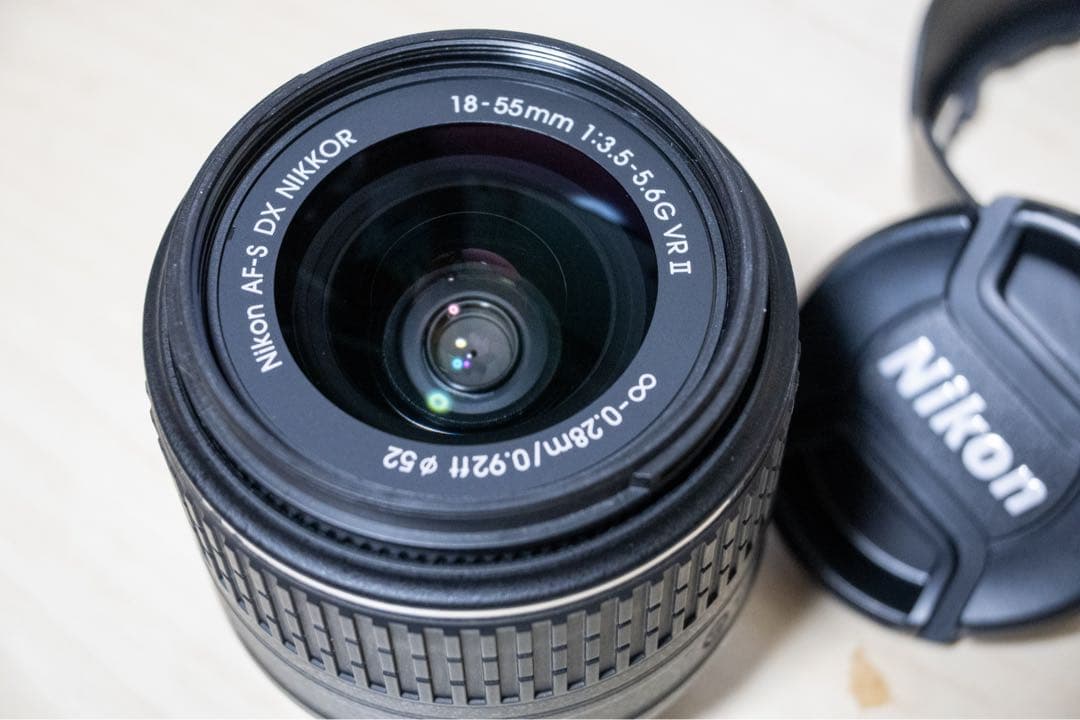 Nikon ニコン D40 AF-S DX NIKKOR 18-55mm VR