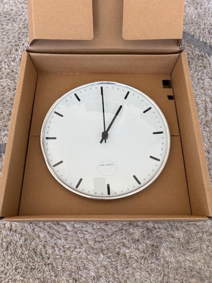 【ジャンク】ARNE　JACOBSEN　CITY HALL 壁掛け時計