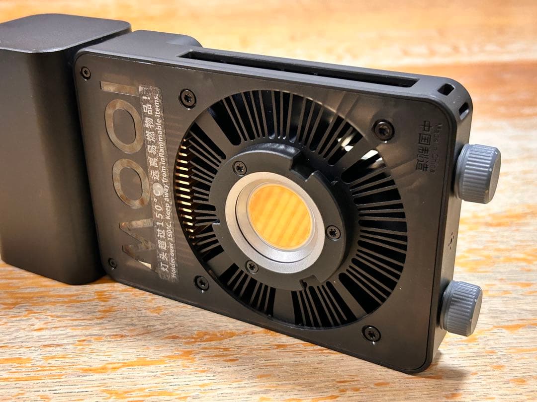 ZHIYUN CX100 LEDライト