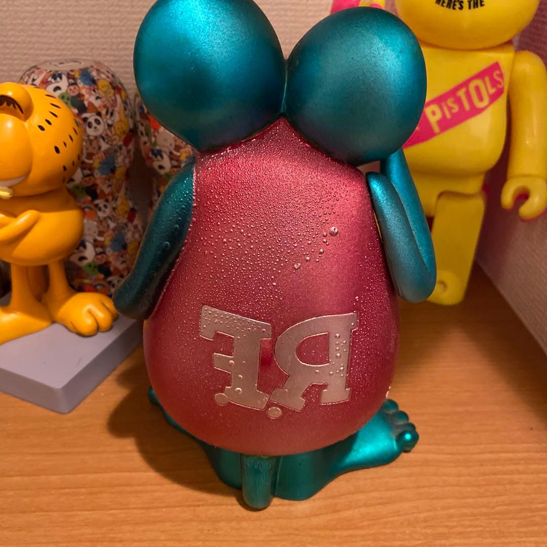 RAT FINK フィギュア ソフビ メタリックブルー ピンク