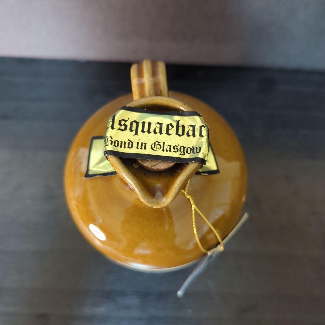 希少 ウイスキー ウシュクベ 27年 陶器