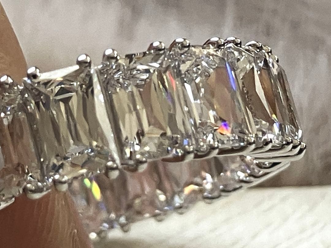 【未使用に限りなく近い】スワロフスキー　フープピアス　シルバー