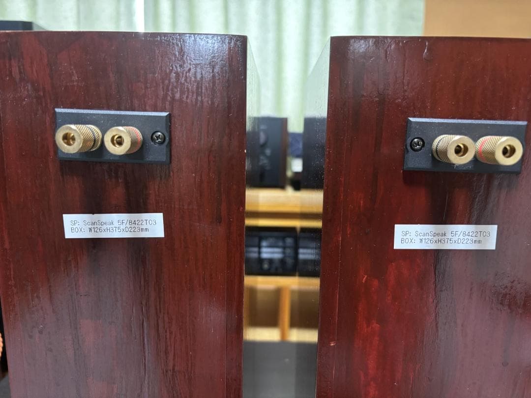 デンマーク製 ScanSpeak 5F8422T03 搭載小型スピーカー