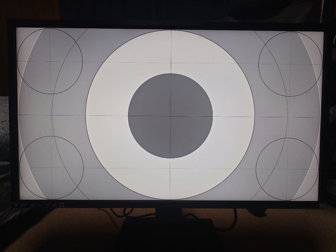 イイヤマ　31.5インチ4k液晶ディスプレイ