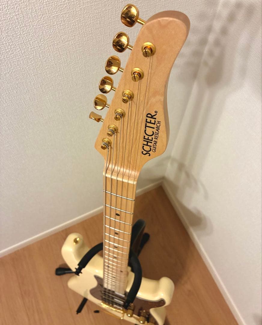 【美品・製造終了品】schecter japanストラトギター