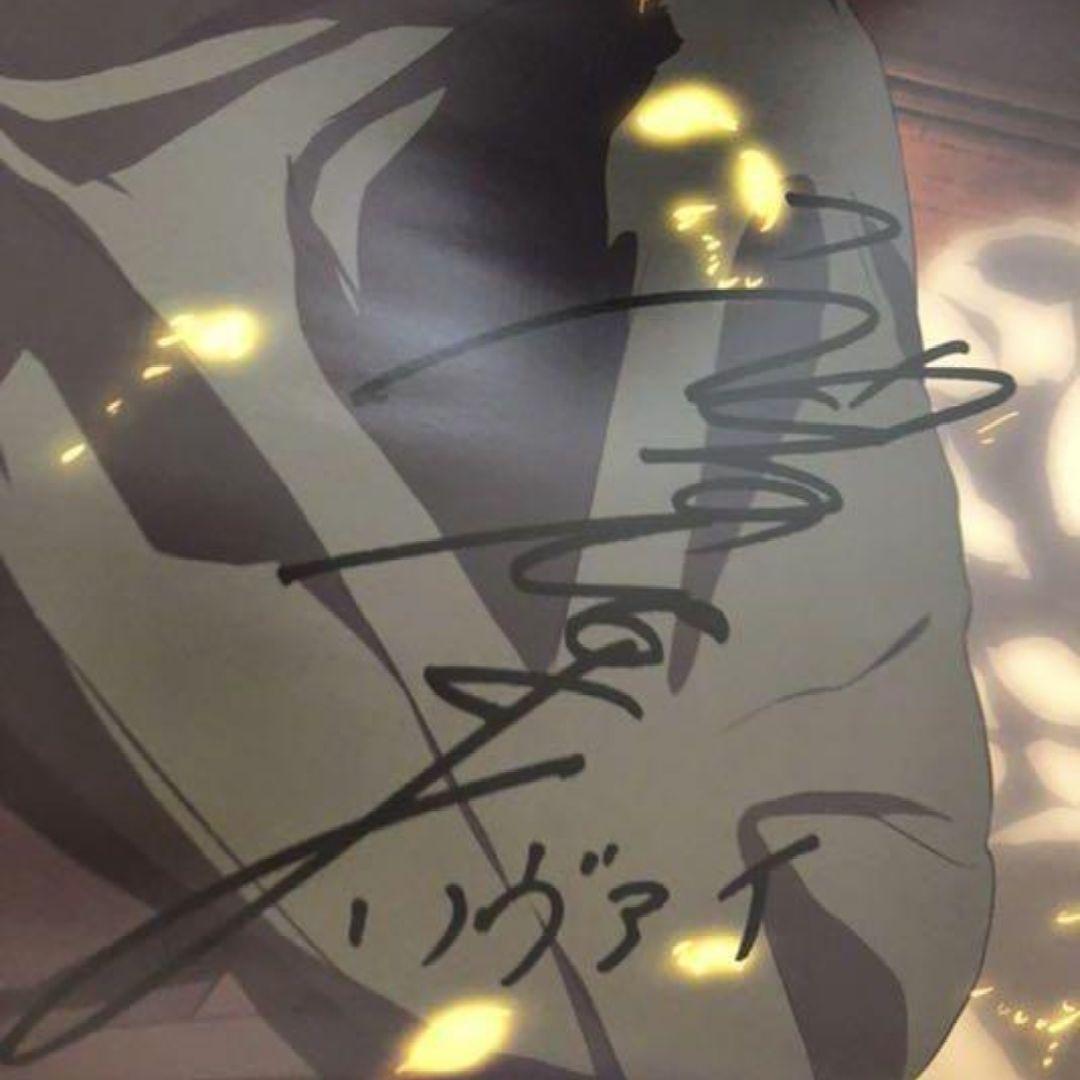 進撃の巨人×DoCoMo
コラボキャンペーン 
限定書き下ろしポスター リヴァイ