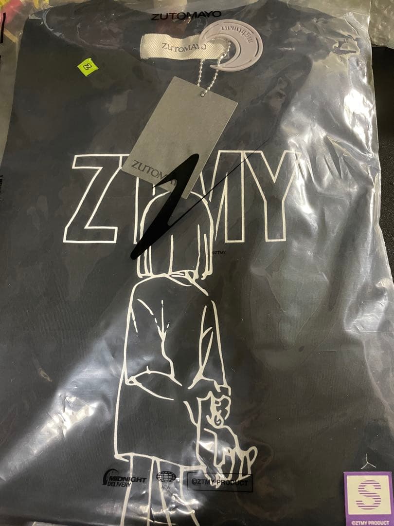 ずとまよ ニラちゃんPremium限定Tシャツ ブラック S