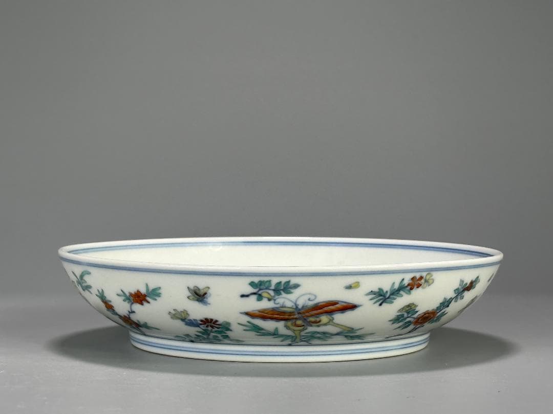 大清雍正年製　款　斗彩　豆彩　胡蝶花卉文　皿　盤　唐物