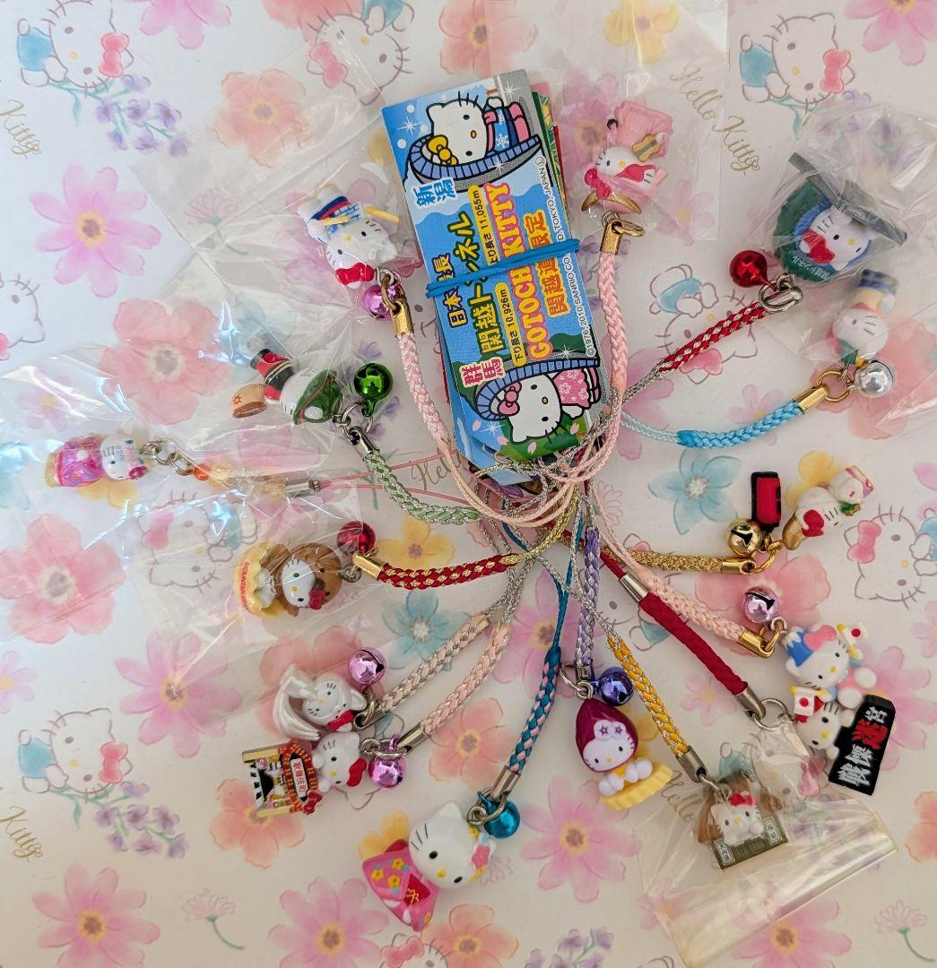 ハローキティ　ご当地キティ　ストラップ　105個おまとめ（ロリータ他）