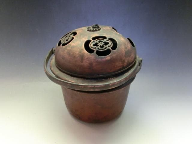 手炉■手焙り 花紋透かし 古銅製 手火鉢 手あぶり 火器 時代物 骨董品■