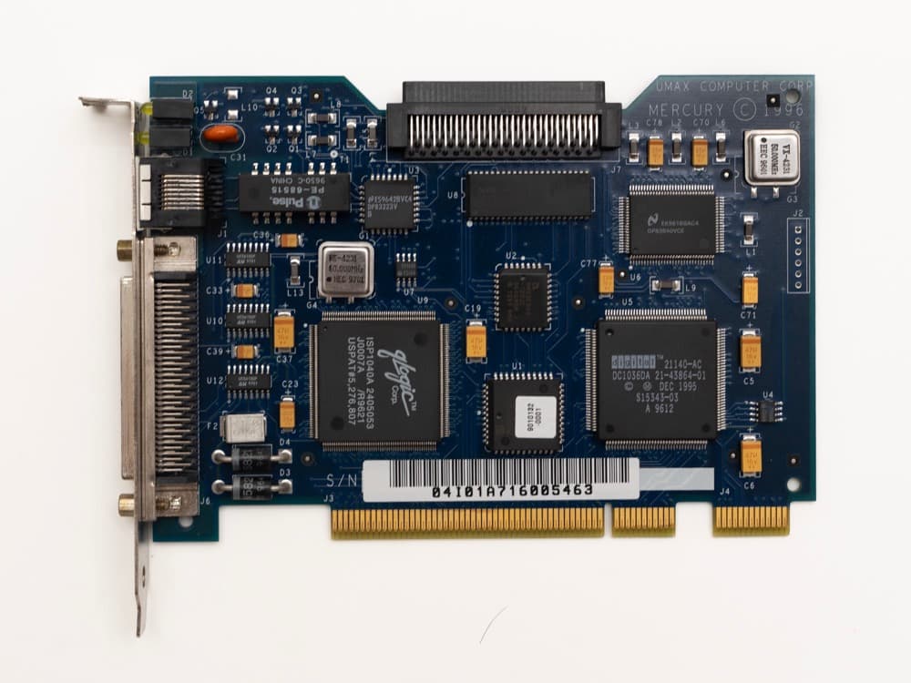 UMAX ストームサージ専用 UW SCSI + 100base-T カード