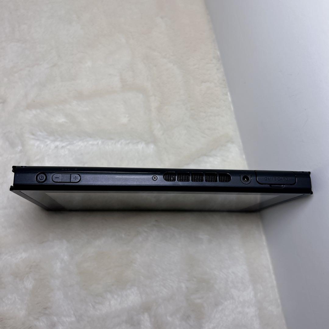 【極美品】ほぼ未使用 ソフト付き Nintendo Switch 本体