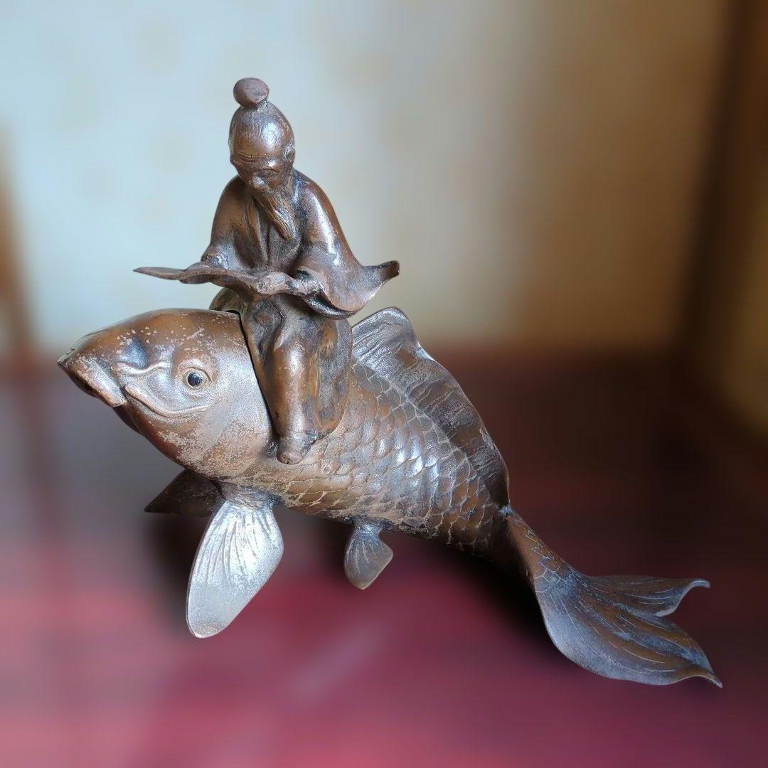 銅製　鯉仙人　置物