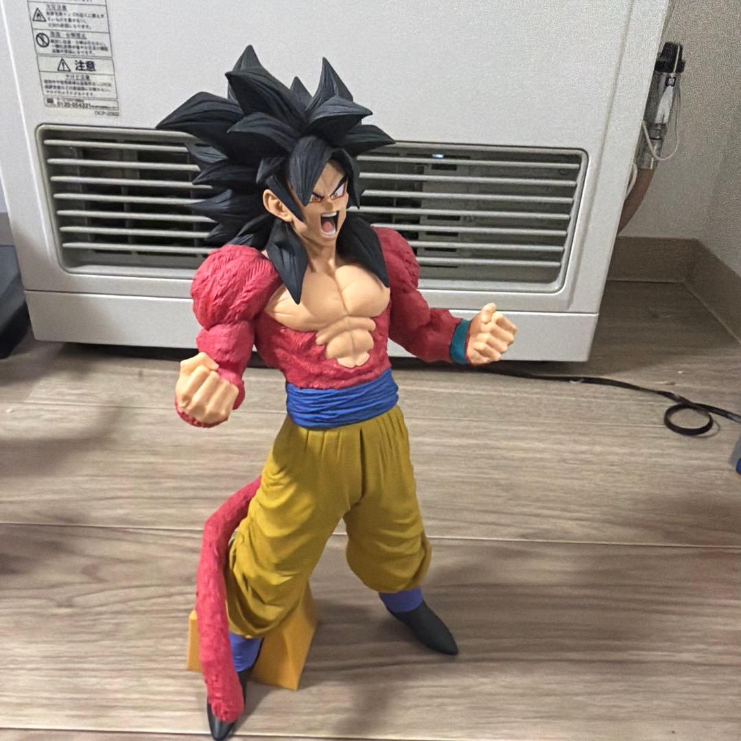 ドラゴンボールSMSP 孫悟空スーパーサイヤ人4 フィギュア