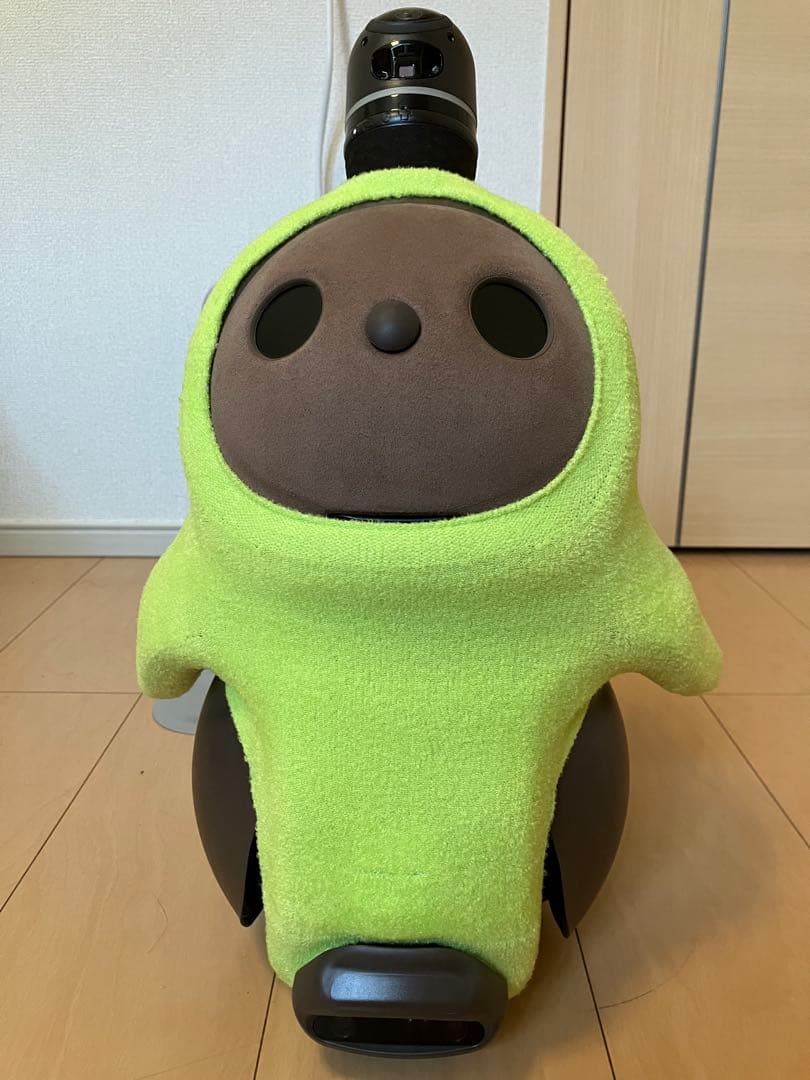 LOVOTラボット2.0本体&ネスト(ちゃ)、2023年12月購入、稼働約７か月