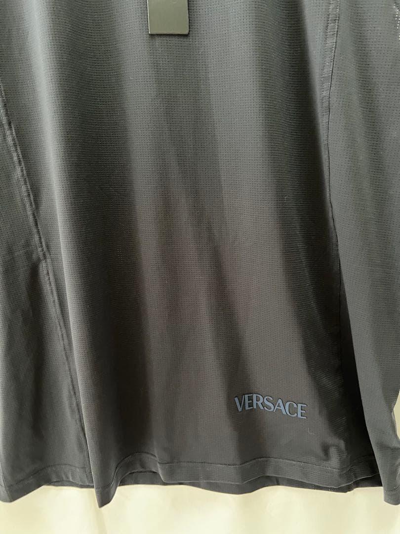 新品未使用！タグ付　定価4.1万 伊製 ヴェルサーチェ ノースリーブシャツ　3