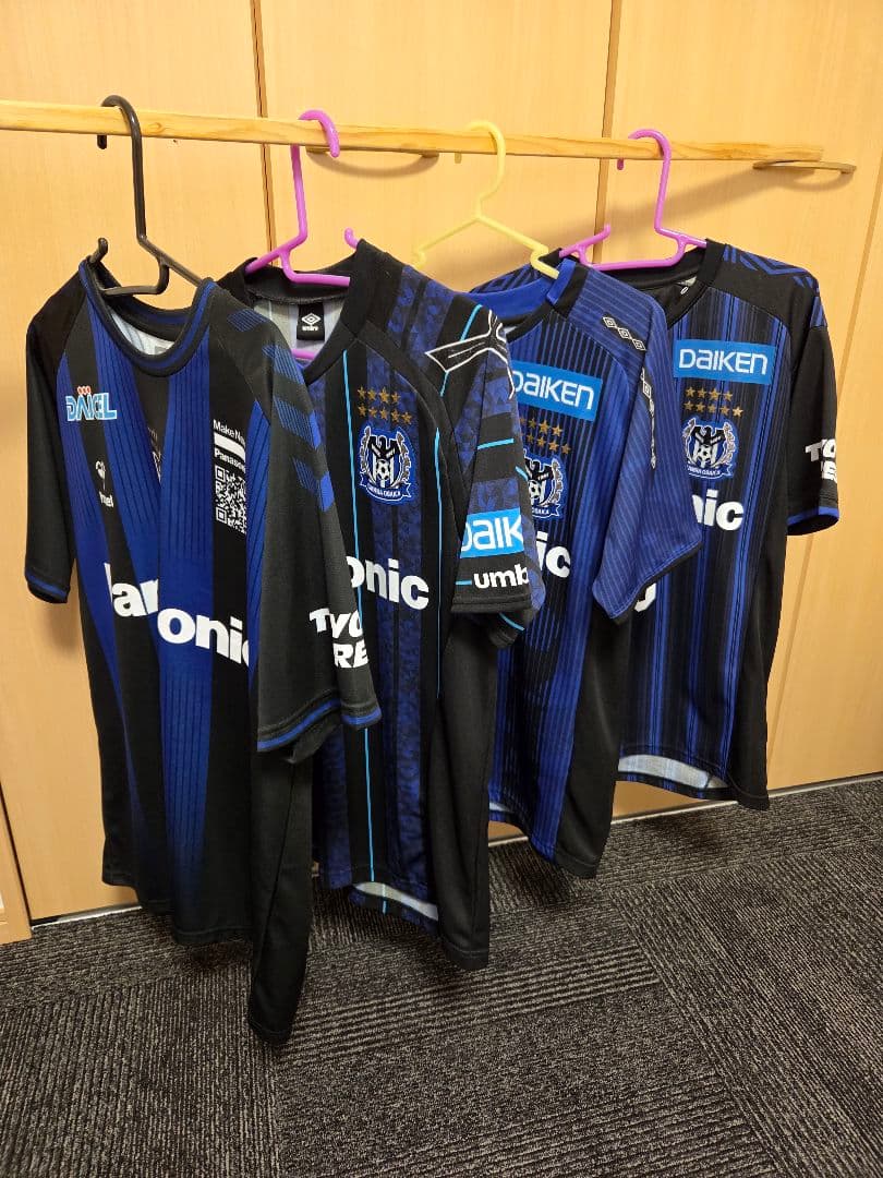 ガンバ大阪 サッカーユニフォーム 14枚