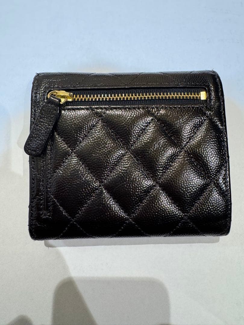 CHANEL シャネル　マトラッセ 黒 キャビアスキン 三つ折り財布