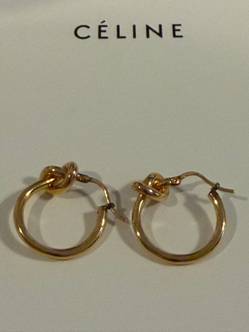 【極美品】CELINE セリーヌ ノットスモールフープピアス　ゴールド　ピアス