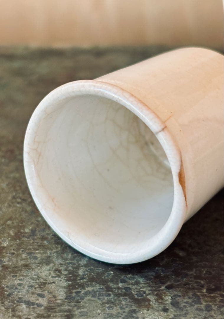 フランスアンティーク 19世紀の陶器 サーギュミヌ窯 4.9cm高さ