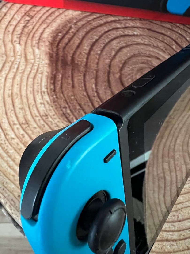 Nintendo Switch ニンテンドースイッチ本体　ネオン①