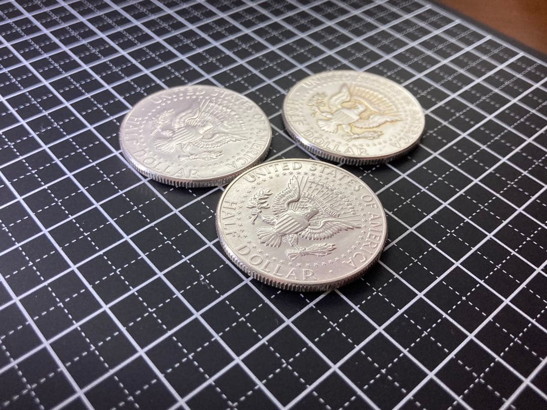 《アメリカ》ケネディハーフダラー銀貨3枚組(1964年)［2］