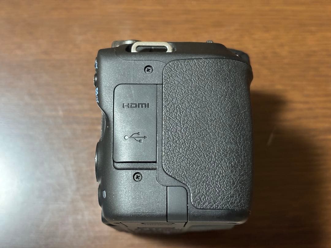 Canon EOS Kiss X9 レンズキット 動作確認済 美品 一部難あり