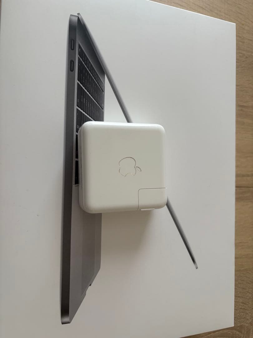 Apple MacBook Pro 13インチ2017年モデル