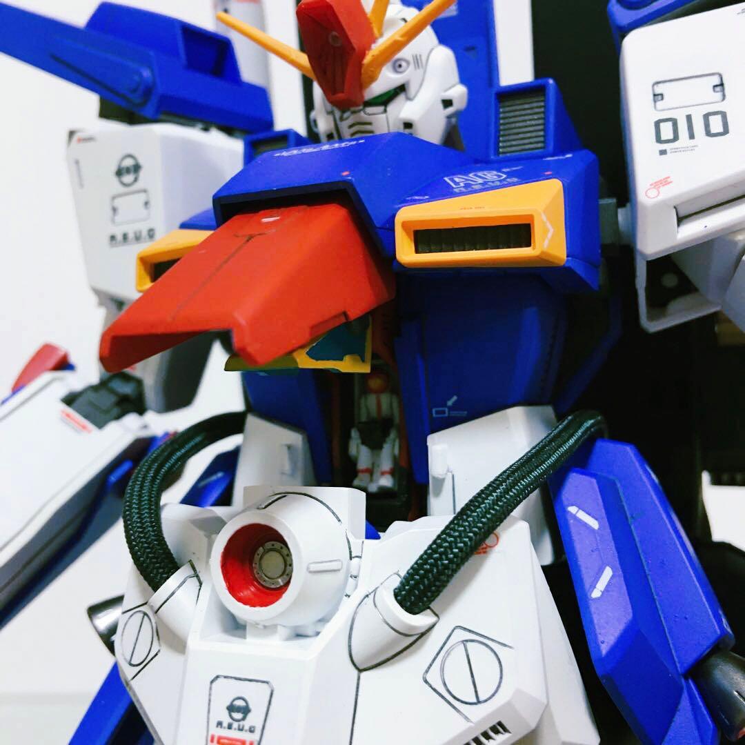 ガンプラ 完成品 1/100 MG フルアーマー ZZ ガンダム