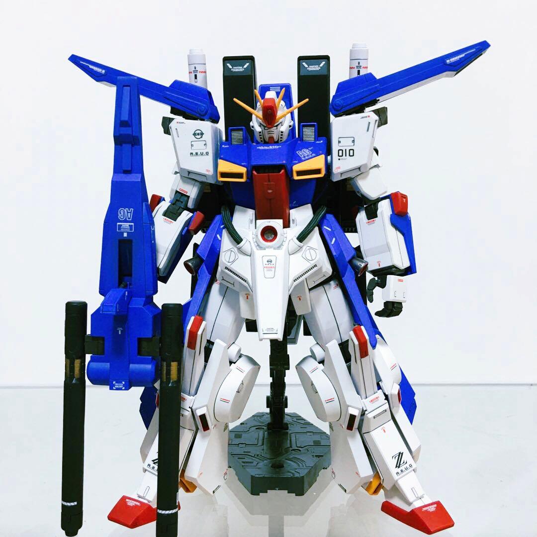 ガンプラ 完成品 1/100 MG フルアーマー ZZ ガンダム
