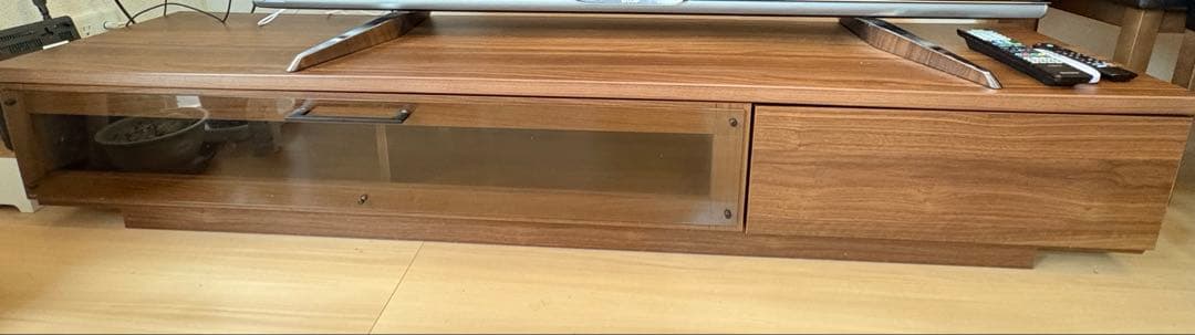 メルちゃん　ウッド調ガラス扉付き　テレビ台