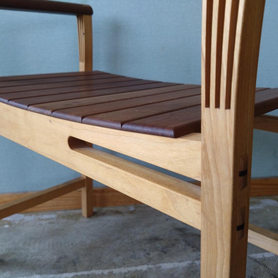 木製 アーム付き スツール　組み木