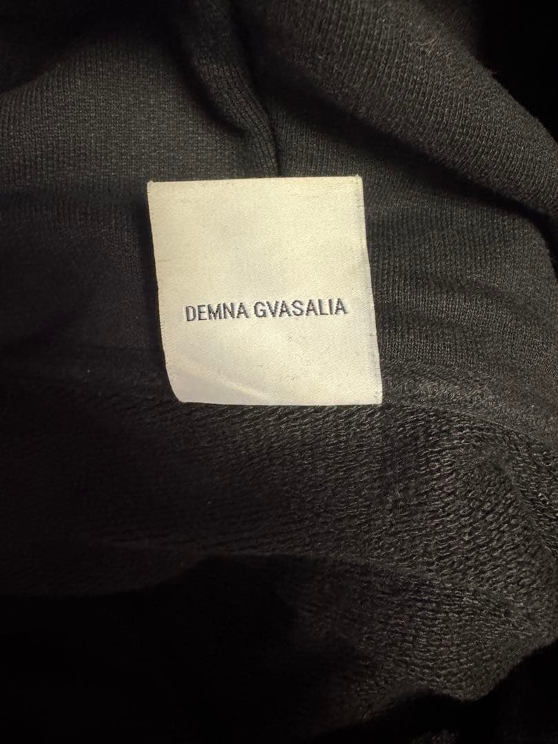 ヴェトモン VETEMENTS TOTAL FUCKING DARKNESS